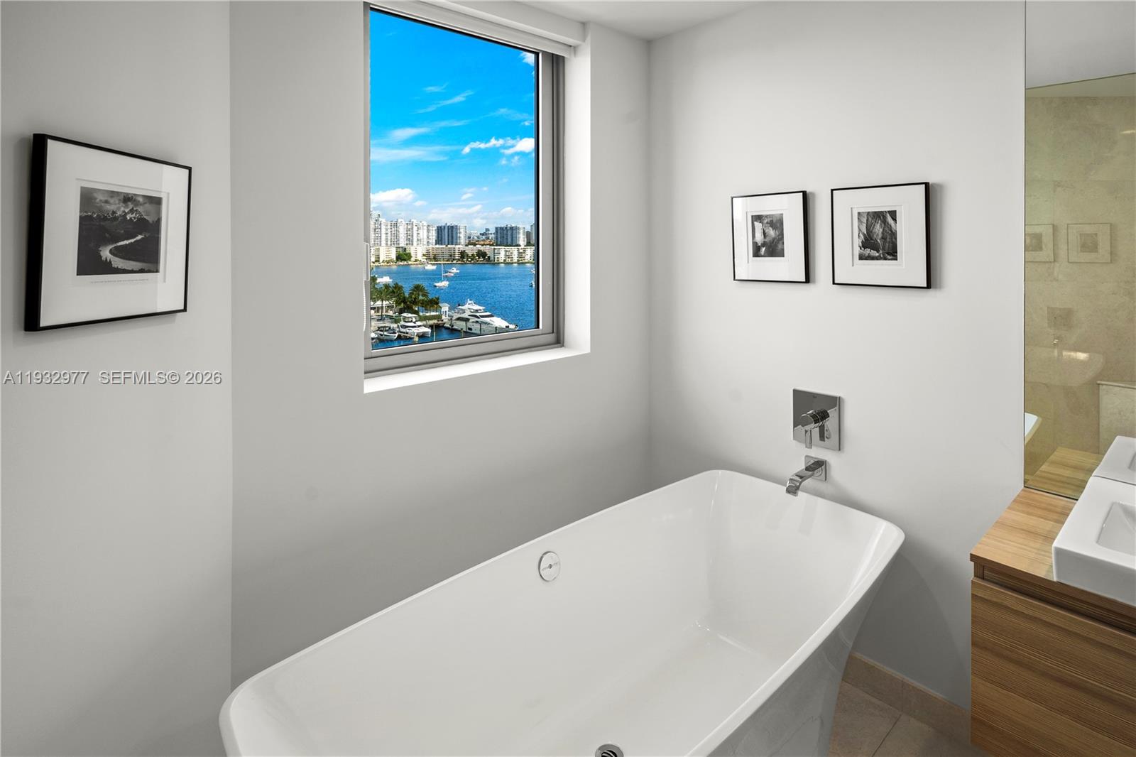 17111 Biscayne Blvd #803, North Miami Beach FL 33160