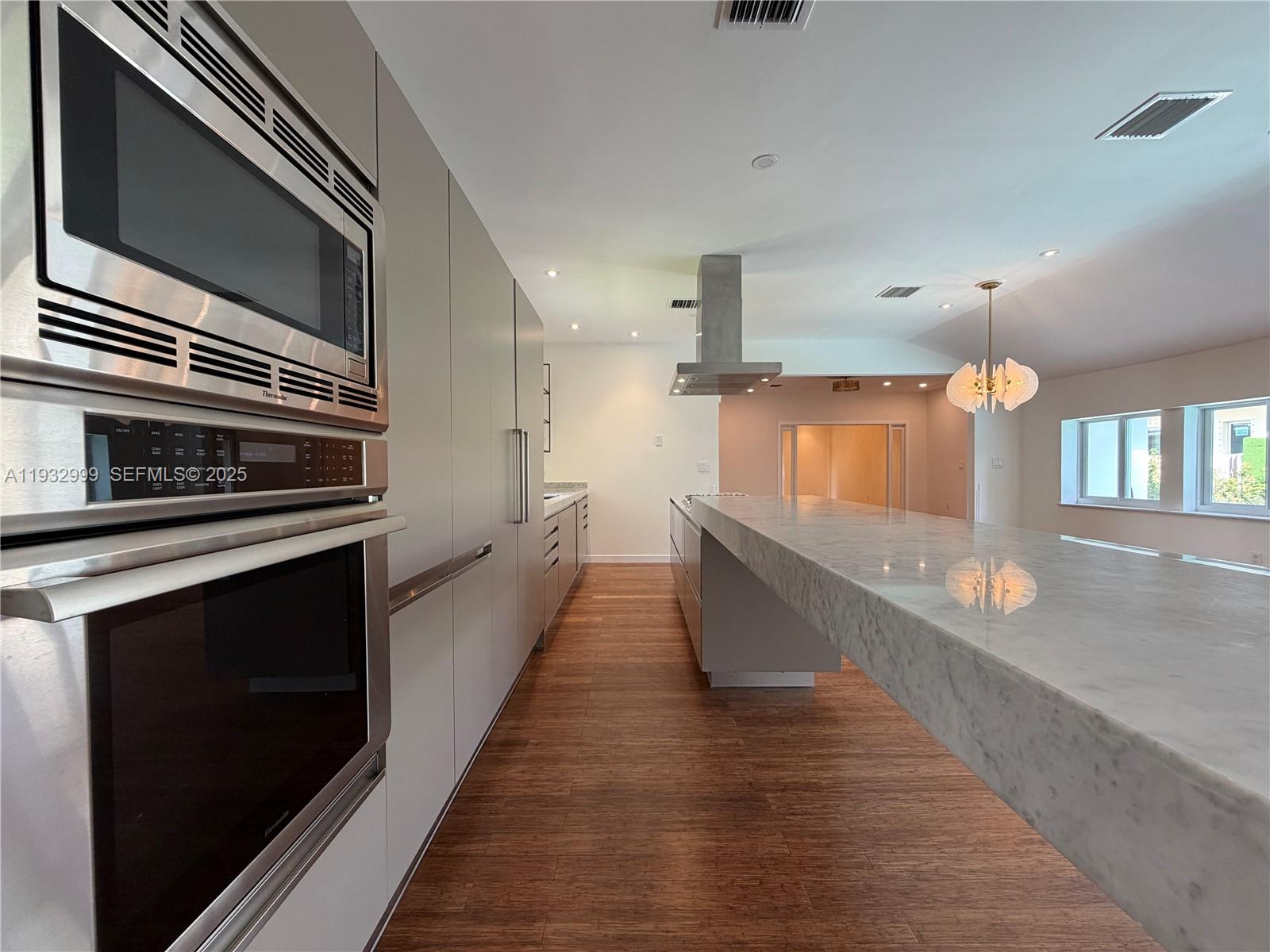 621 W Dilido Dr, Miami Beach FL 33139