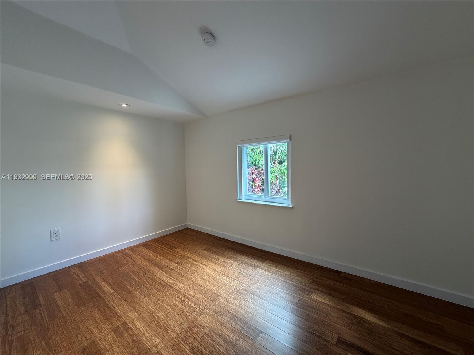 621 W Dilido Dr, Miami Beach FL 33139