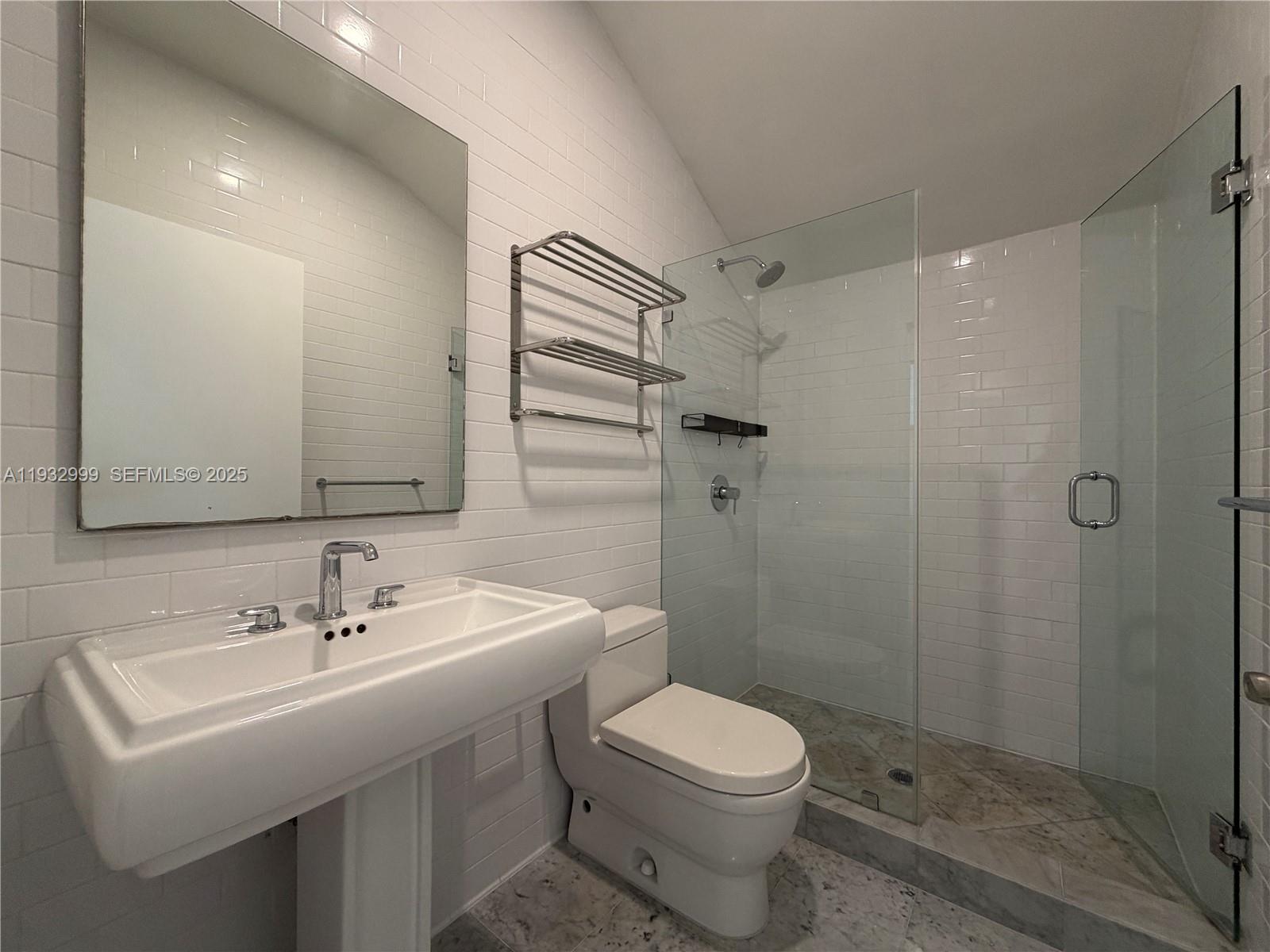 621 W Dilido Dr, Miami Beach FL 33139