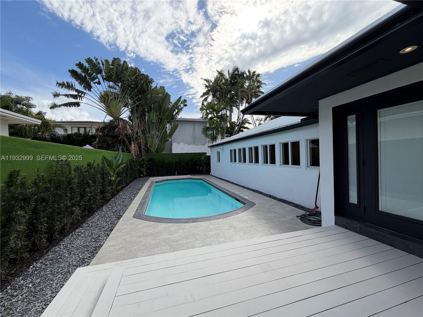 621 W Dilido Dr, Miami Beach FL 33139