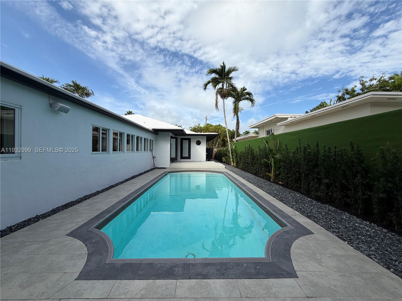 621 W Dilido Dr, Miami Beach FL 33139