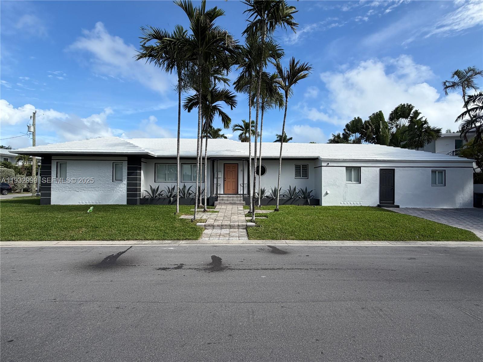 621 W Dilido Dr, Miami Beach FL 33139