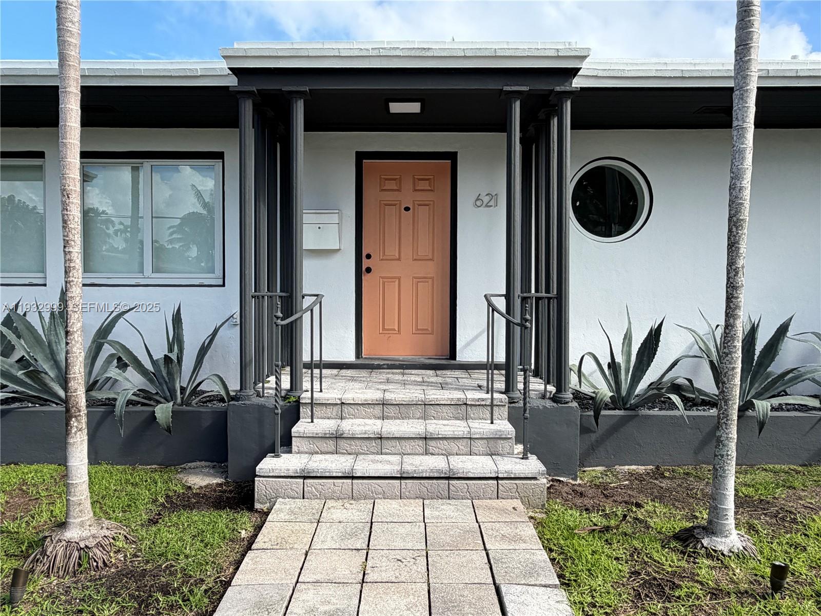 621 W Dilido Dr, Miami Beach FL 33139