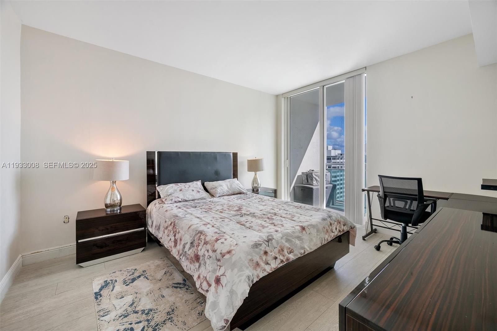 951 Brickell Ave #1806, Miami FL 33131