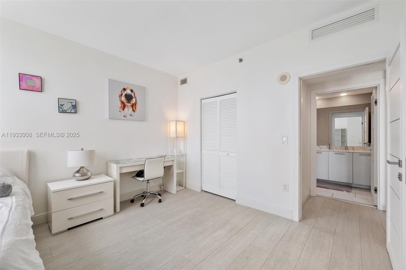 951 Brickell Ave #1806, Miami FL 33131
