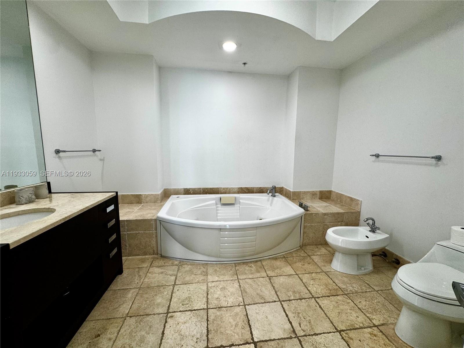 18201 Collins Ave #3308, Sunny Isles Beach FL 33160