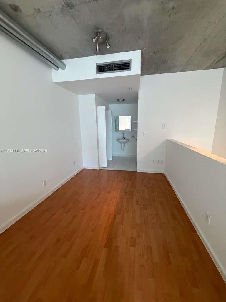 690 SW 1st Ct #1724, Miami FL 33130