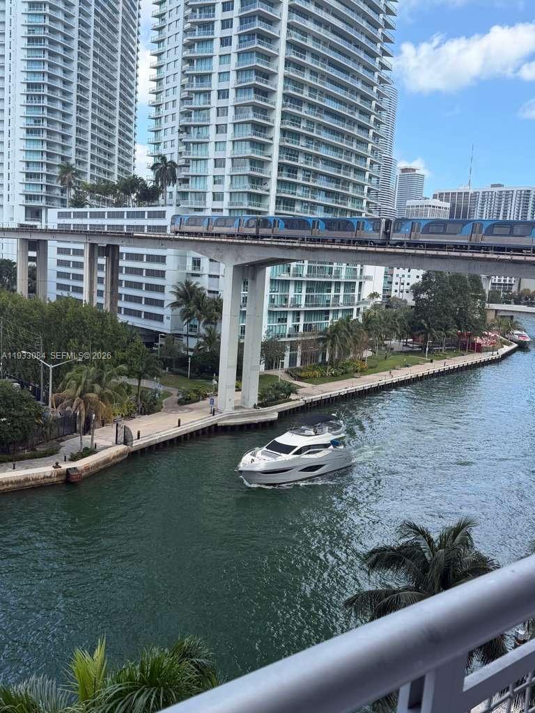 690 SW 1st Ct #1724, Miami FL 33130