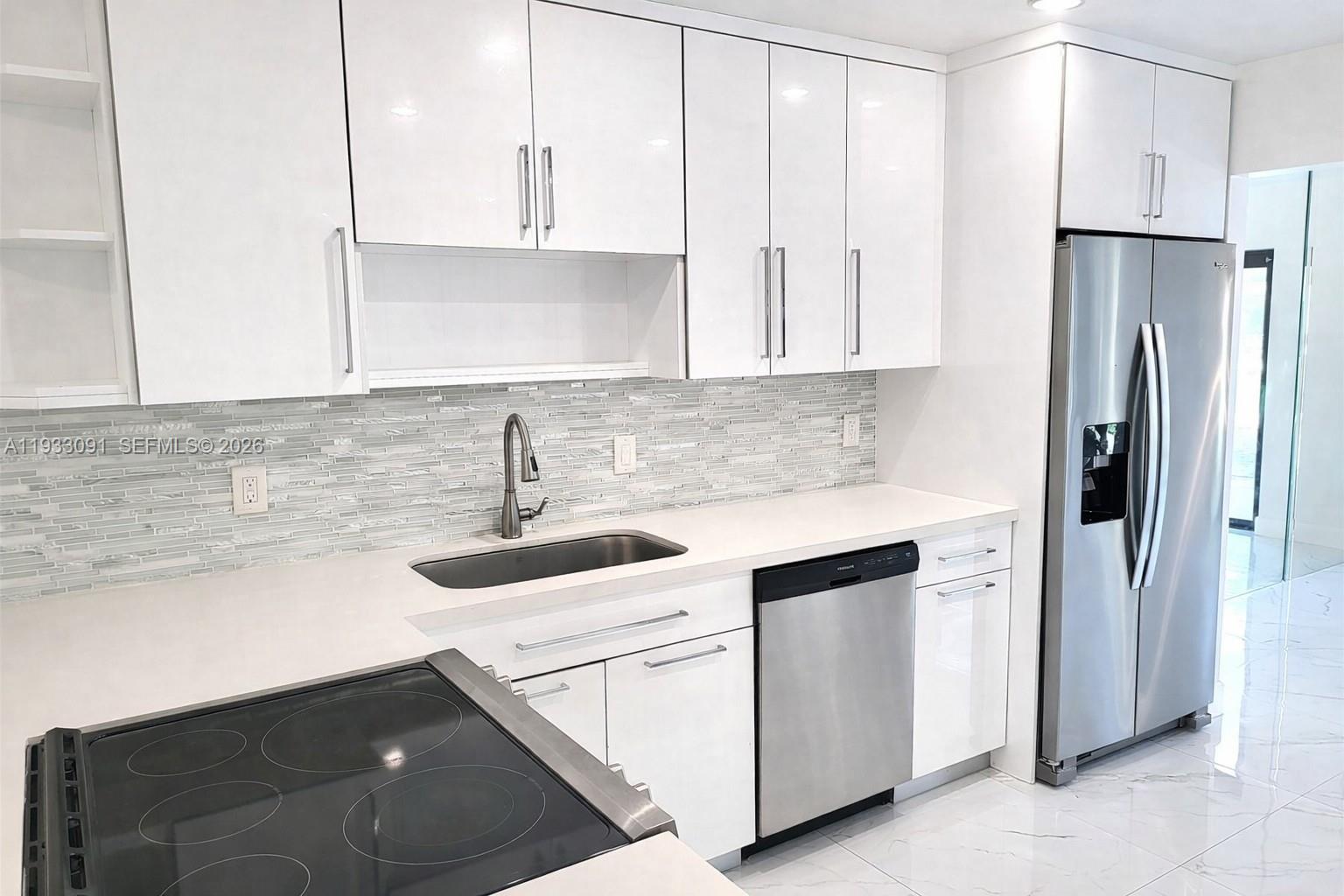 9723 N New River Canal Road #416, Plantation FL 33324