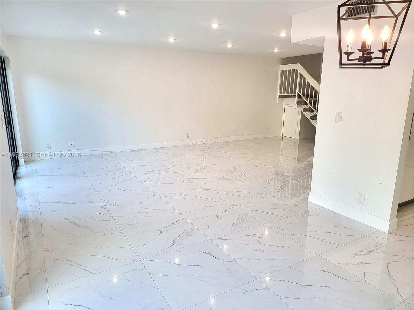 9723 N New River Canal Road #416, Plantation FL 33324