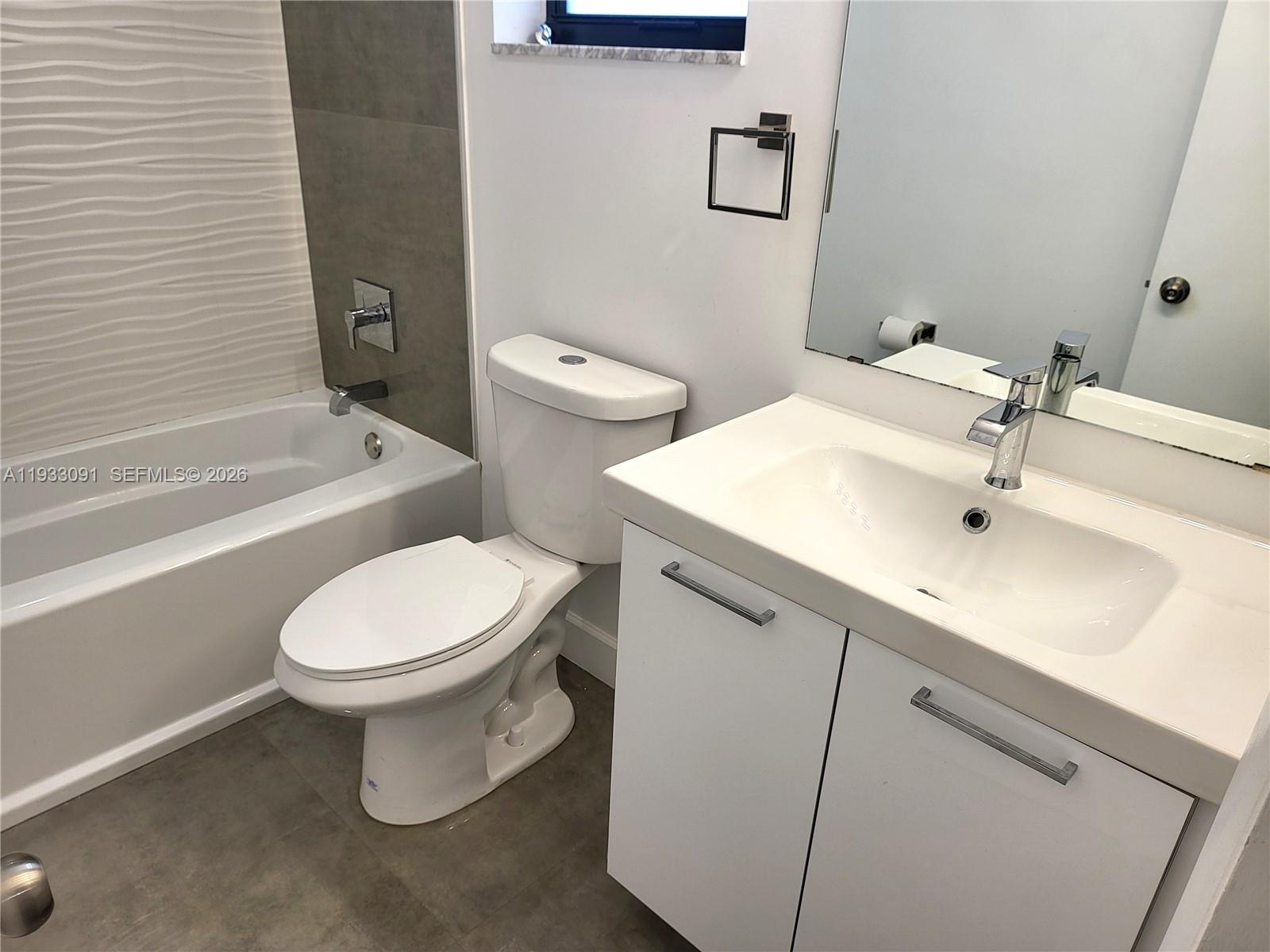 9723 N New River Canal Road #416, Plantation FL 33324