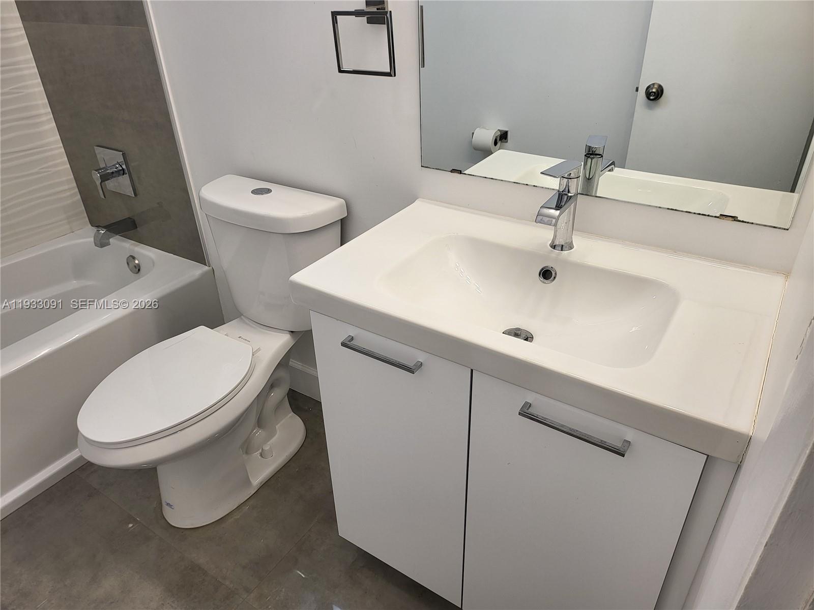 9723 N New River Canal Road #416, Plantation FL 33324