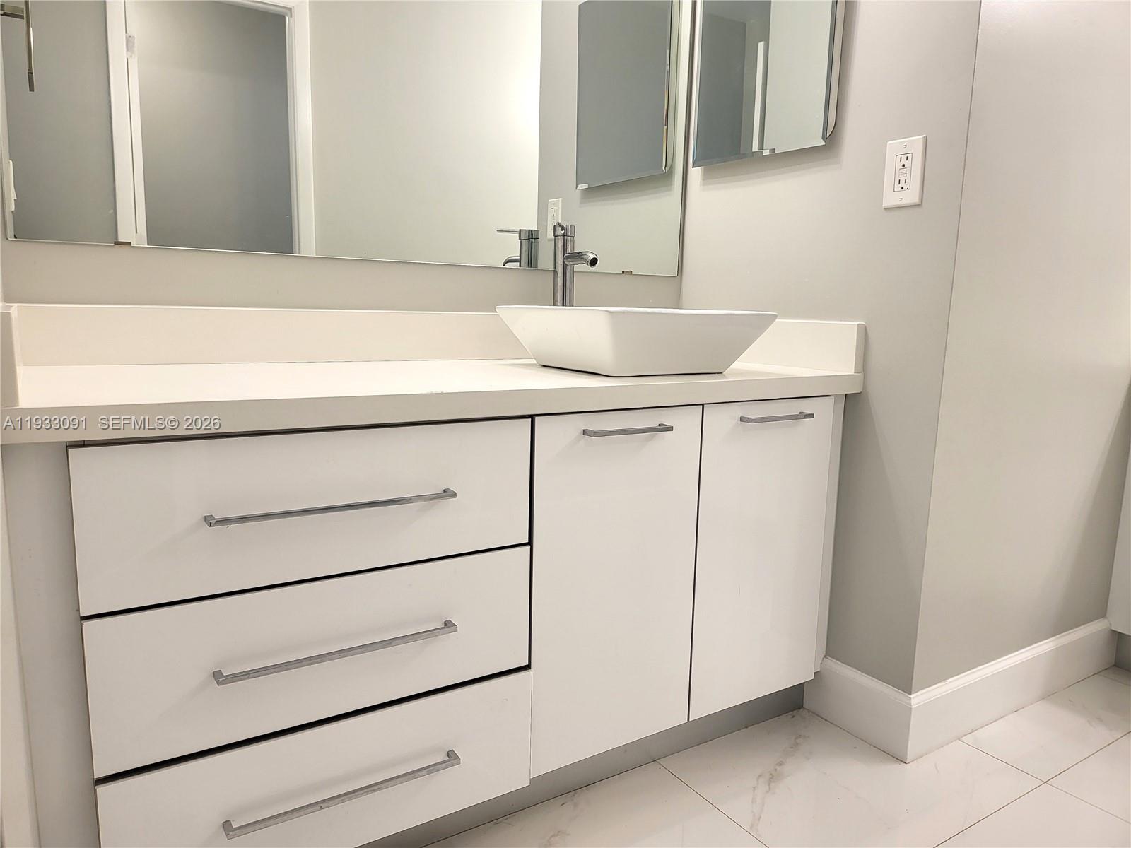 9723 N New River Canal Road #416, Plantation FL 33324