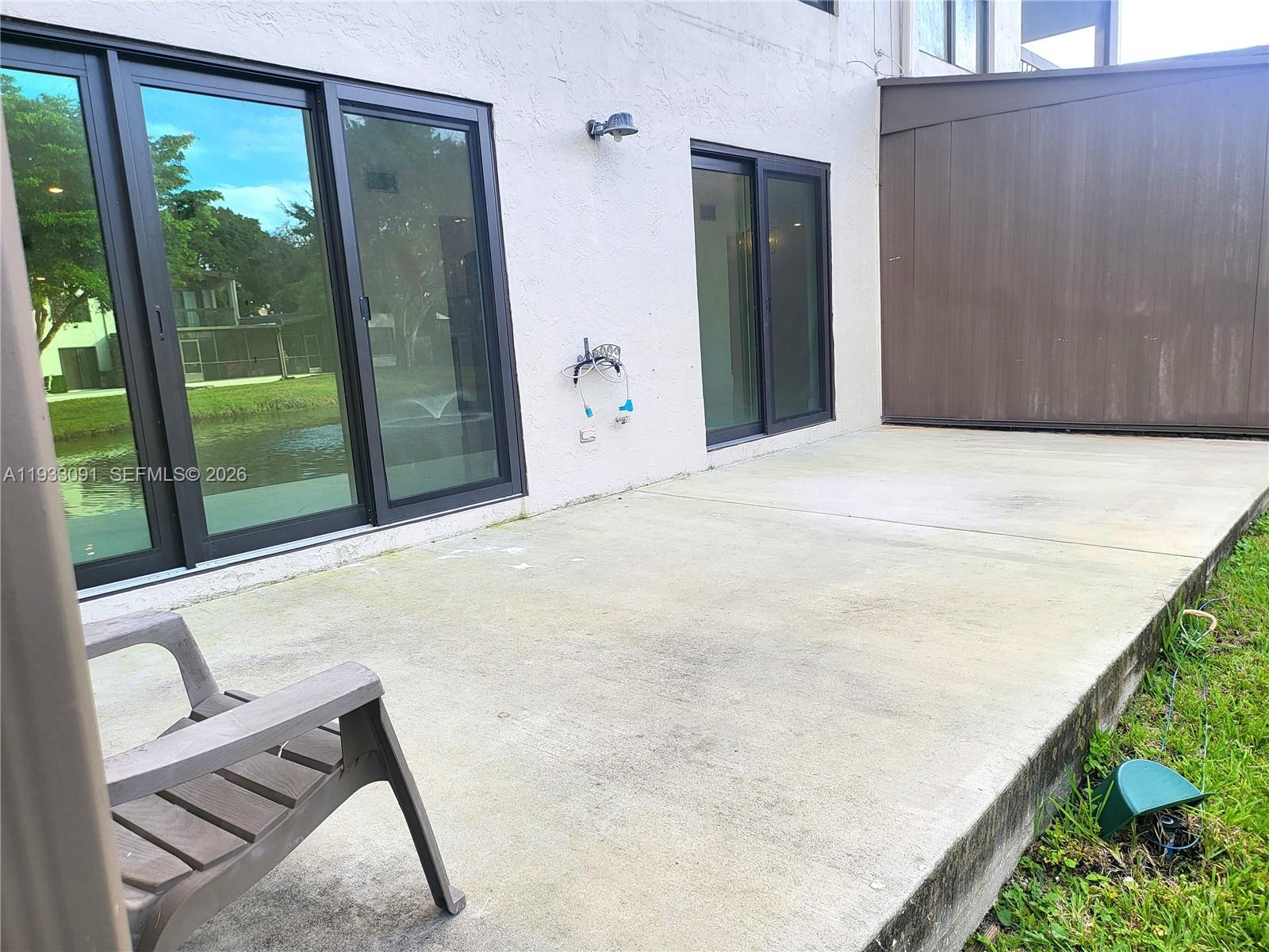 9723 N New River Canal Road #416, Plantation FL 33324