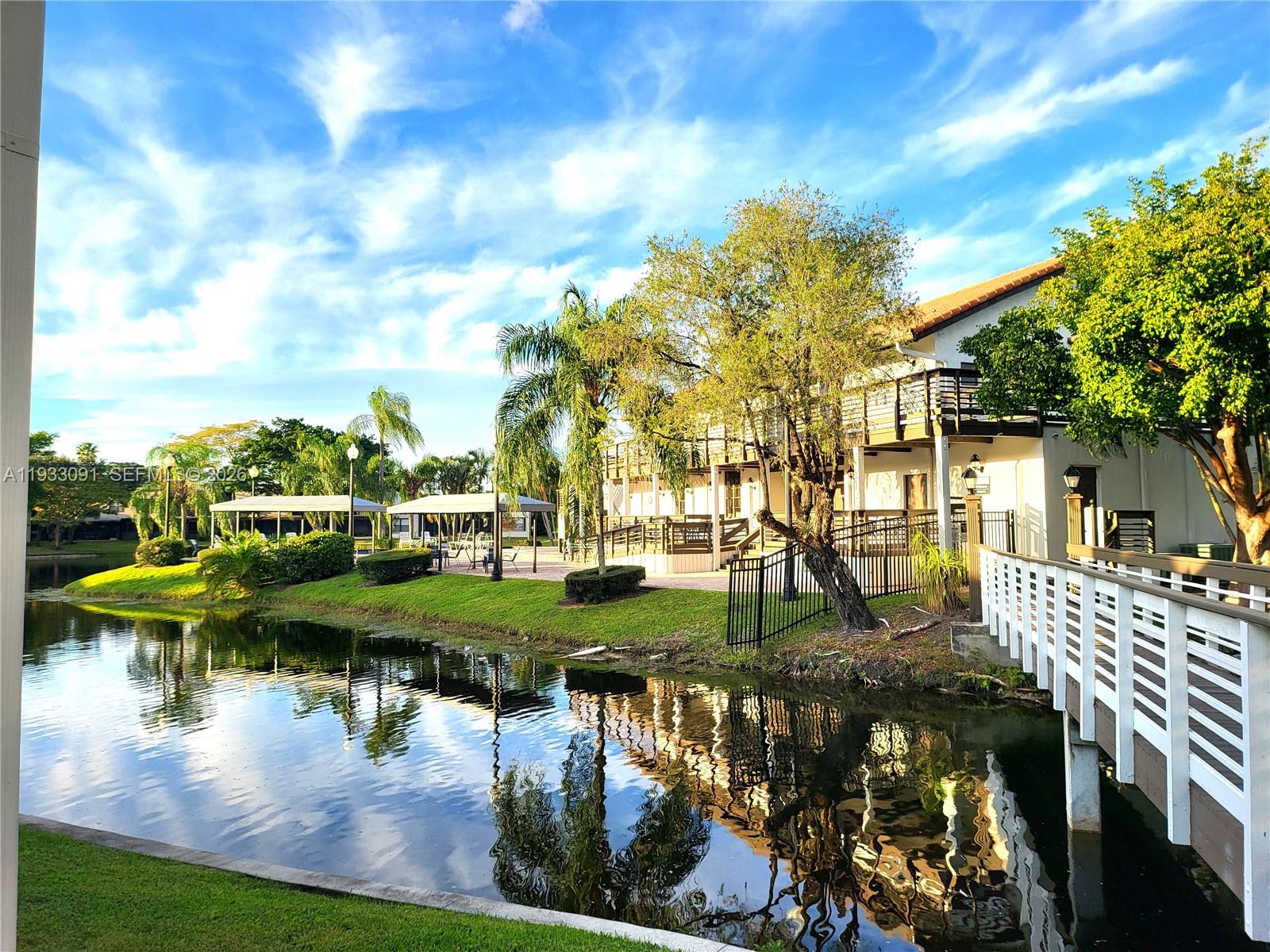 9723 N New River Canal Road #416, Plantation FL 33324