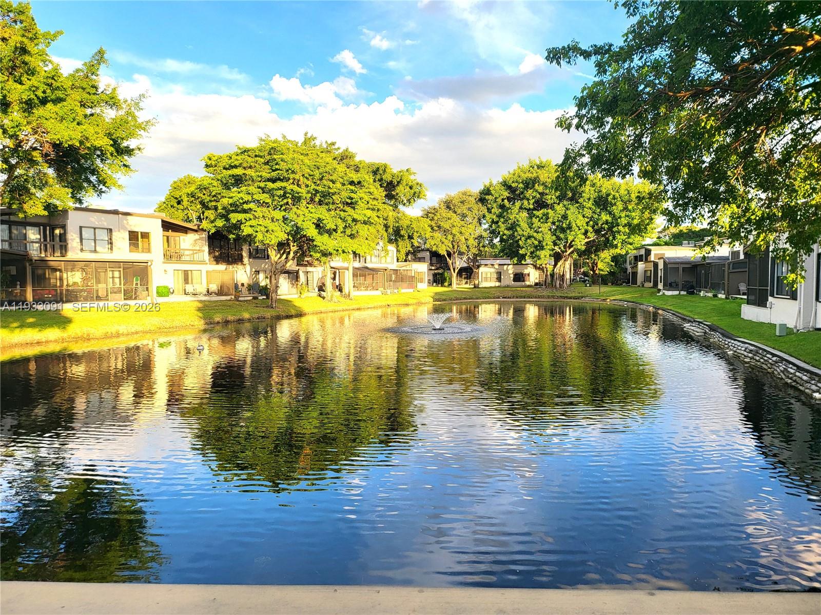 9723 N New River Canal Road #416, Plantation FL 33324