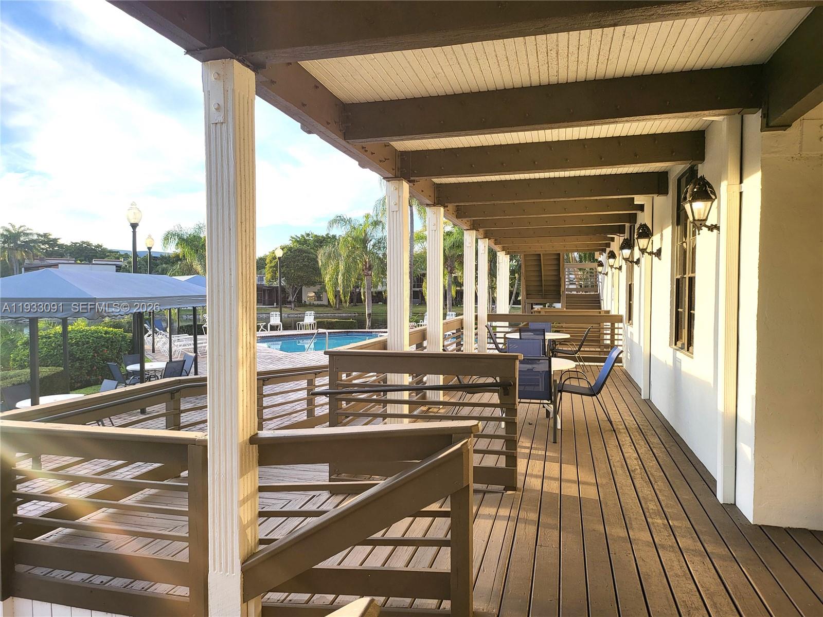 9723 N New River Canal Road #416, Plantation FL 33324