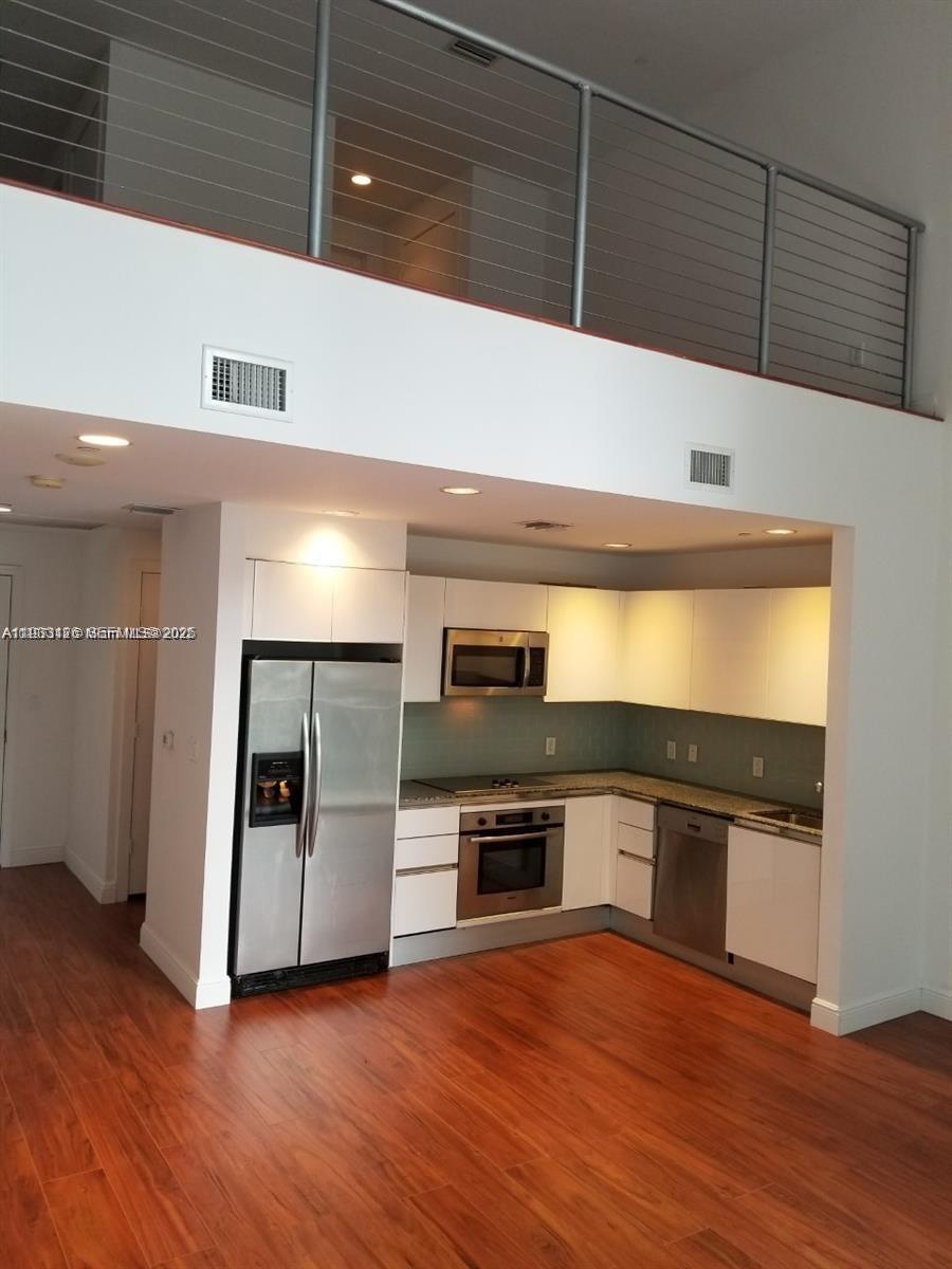 1050 Brickell Ave #608, Miami FL 33131
