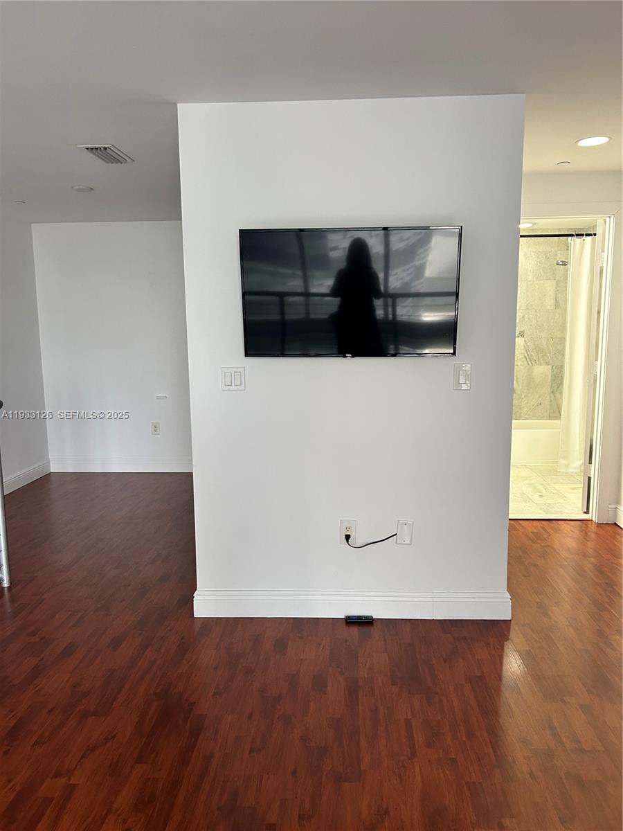 1050 Brickell Ave #608, Miami FL 33131