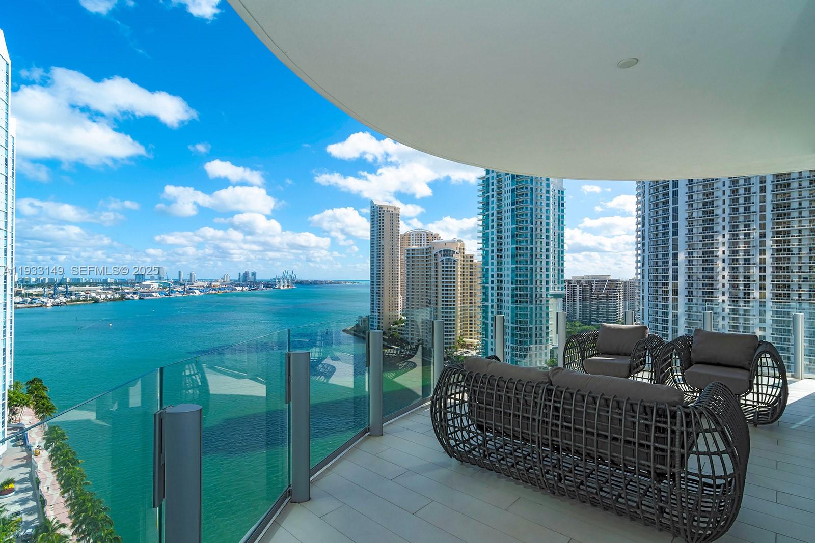 300 Biscayne Blvd Way #1901, Miami FL 33131