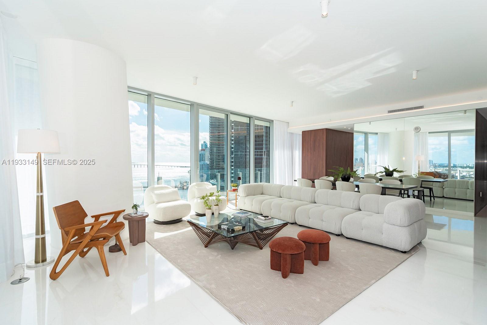 300 Biscayne Blvd Way #1901, Miami FL 33131