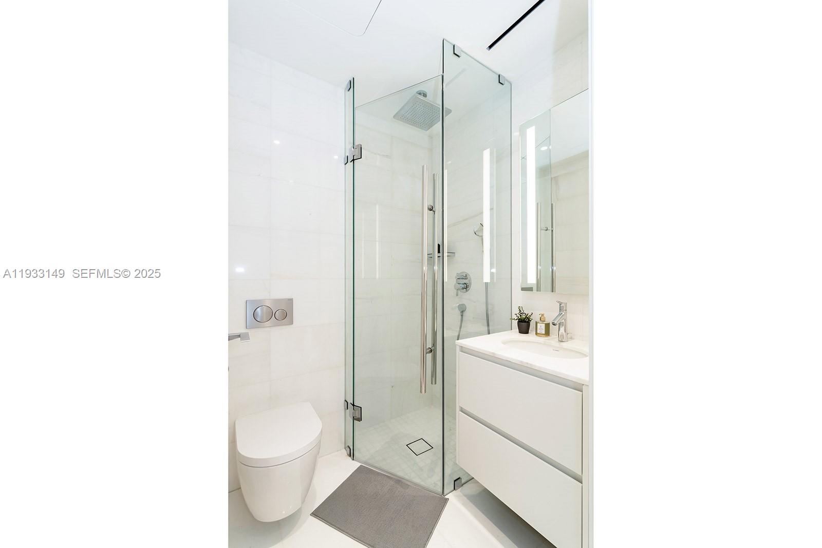 300 Biscayne Blvd Way #1901, Miami FL 33131