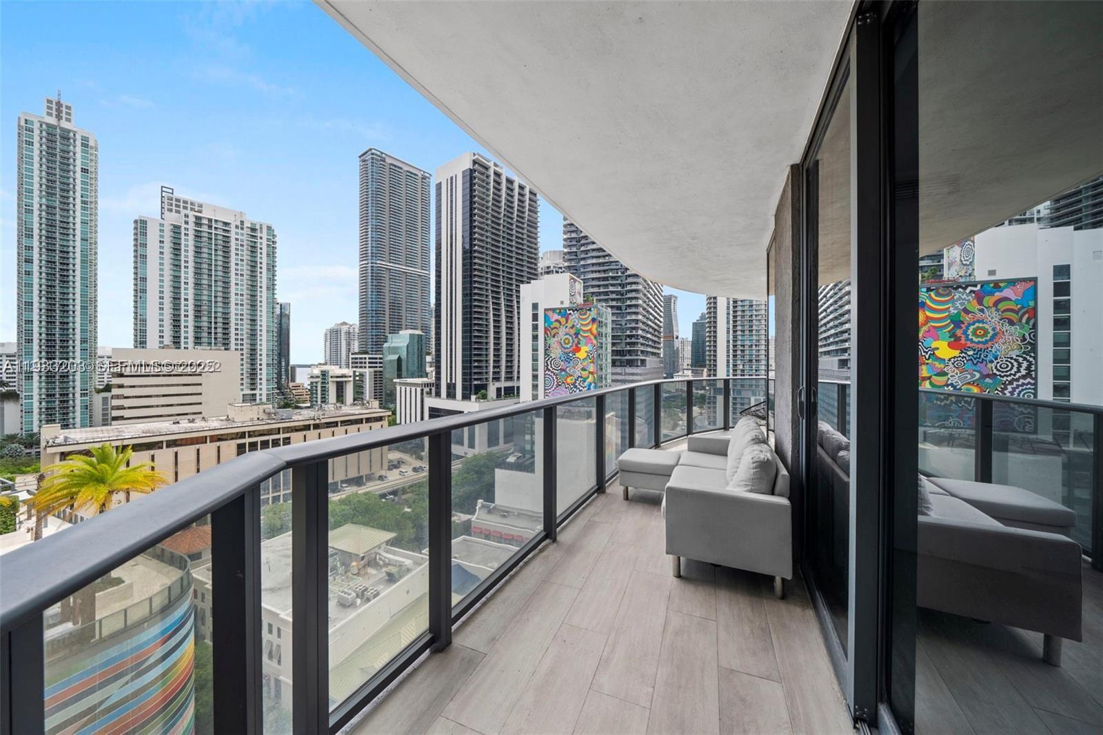 45 SW 9th St #1403, Miami FL 33130
