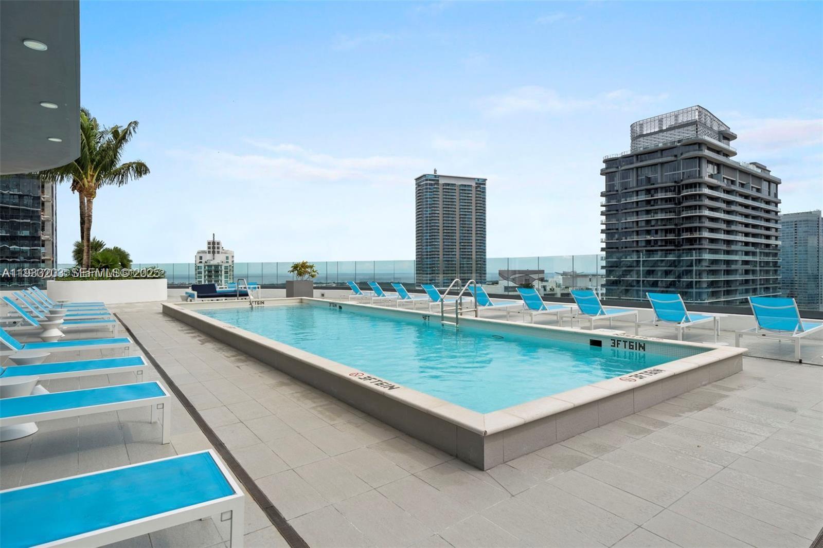 45 SW 9th St #1403, Miami FL 33130