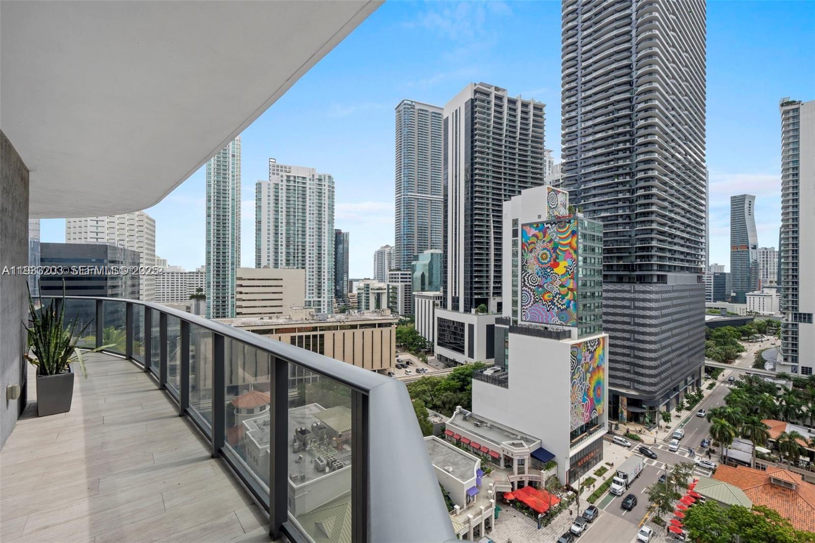 45 SW 9th St #1403, Miami FL 33130