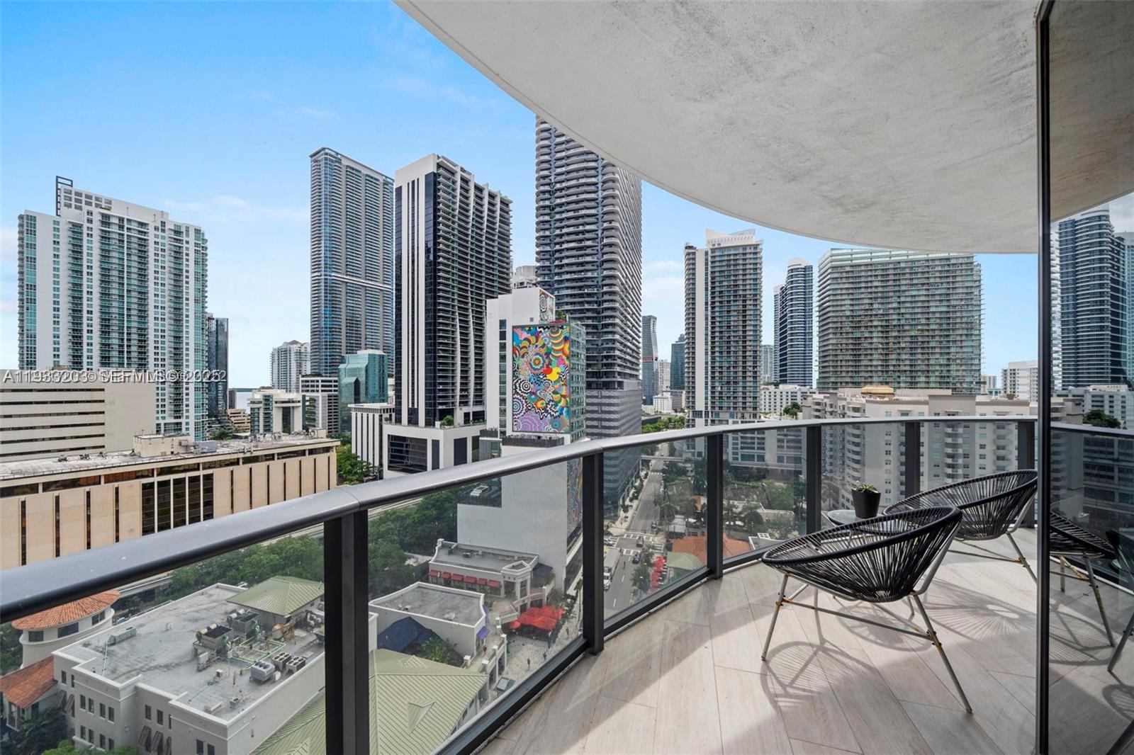 45 SW 9th St #1403, Miami FL 33130
