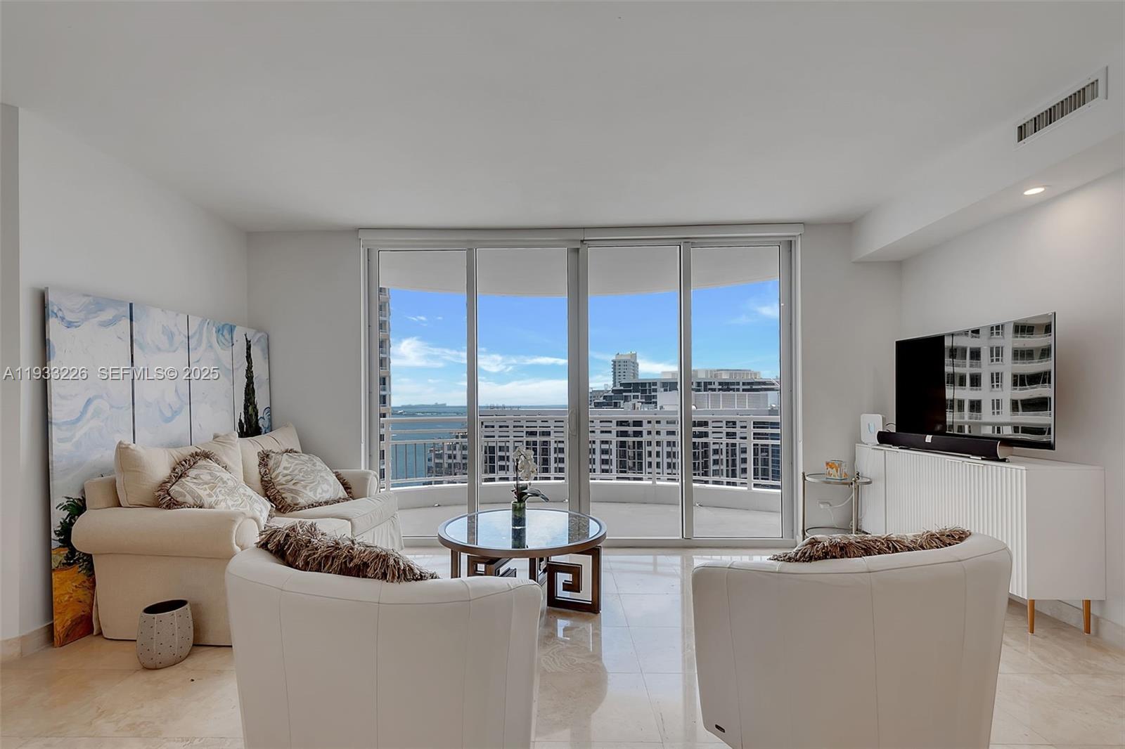848 Brickell Key Dr #1803, Miami FL 33131