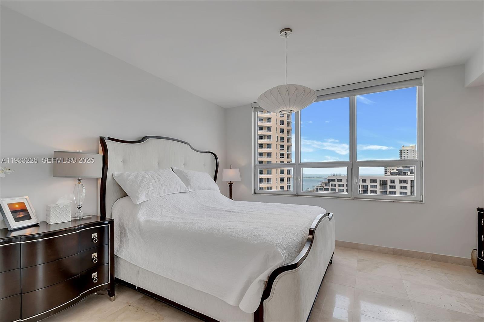 848 Brickell Key Dr #1803, Miami FL 33131
