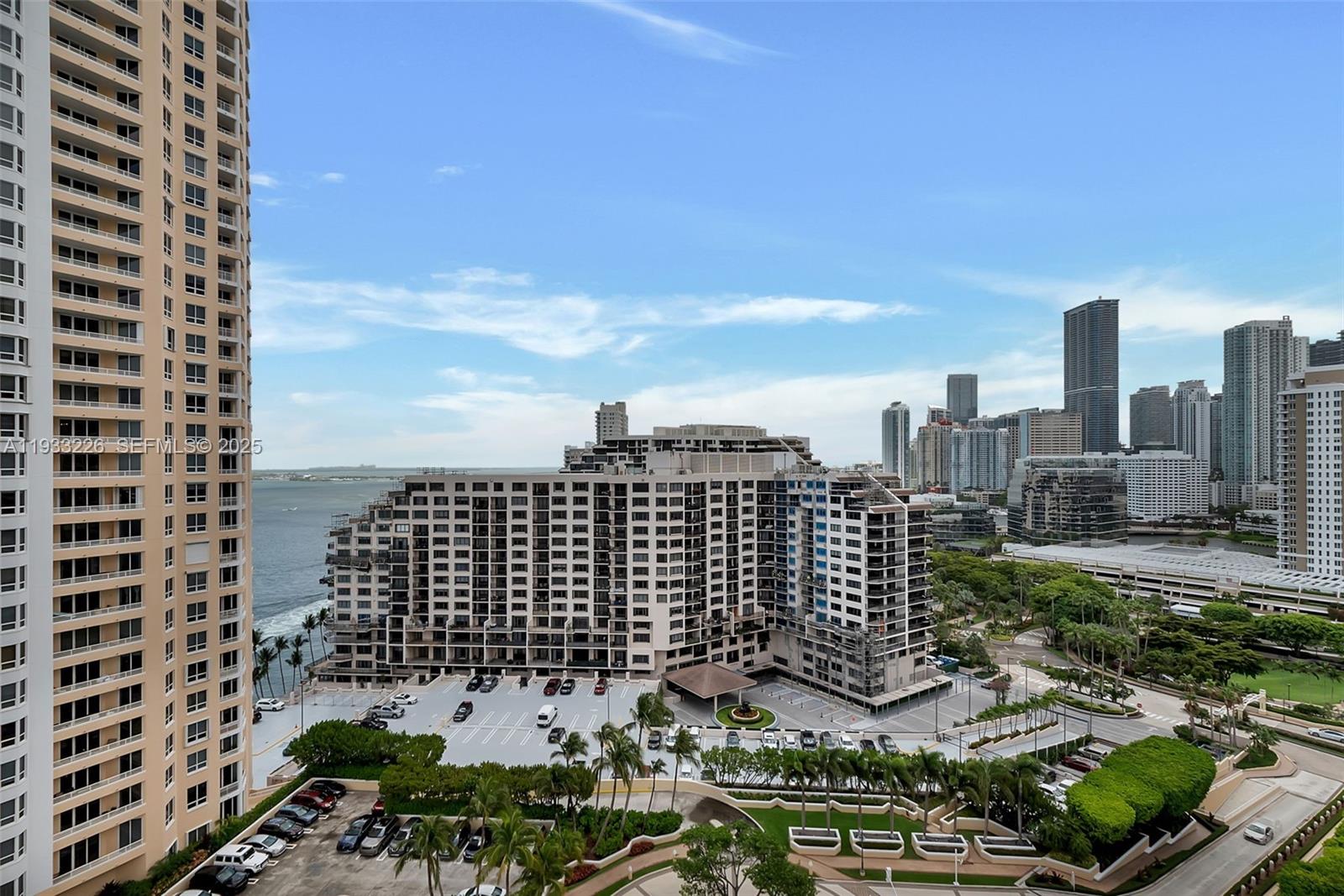 848 Brickell Key Dr #1803, Miami FL 33131