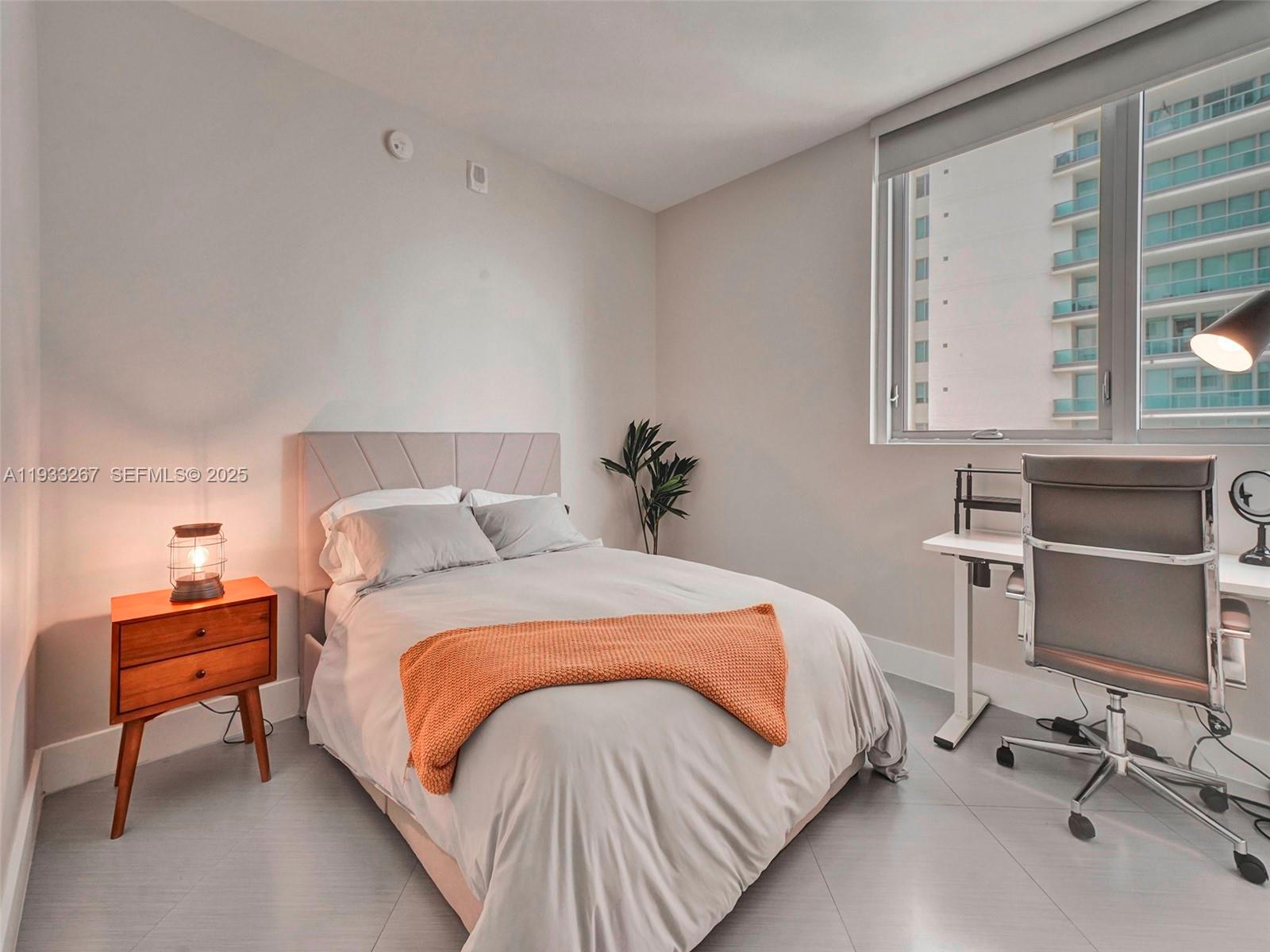 1300 Brickell Bay Dr #2109, Miami FL 33131