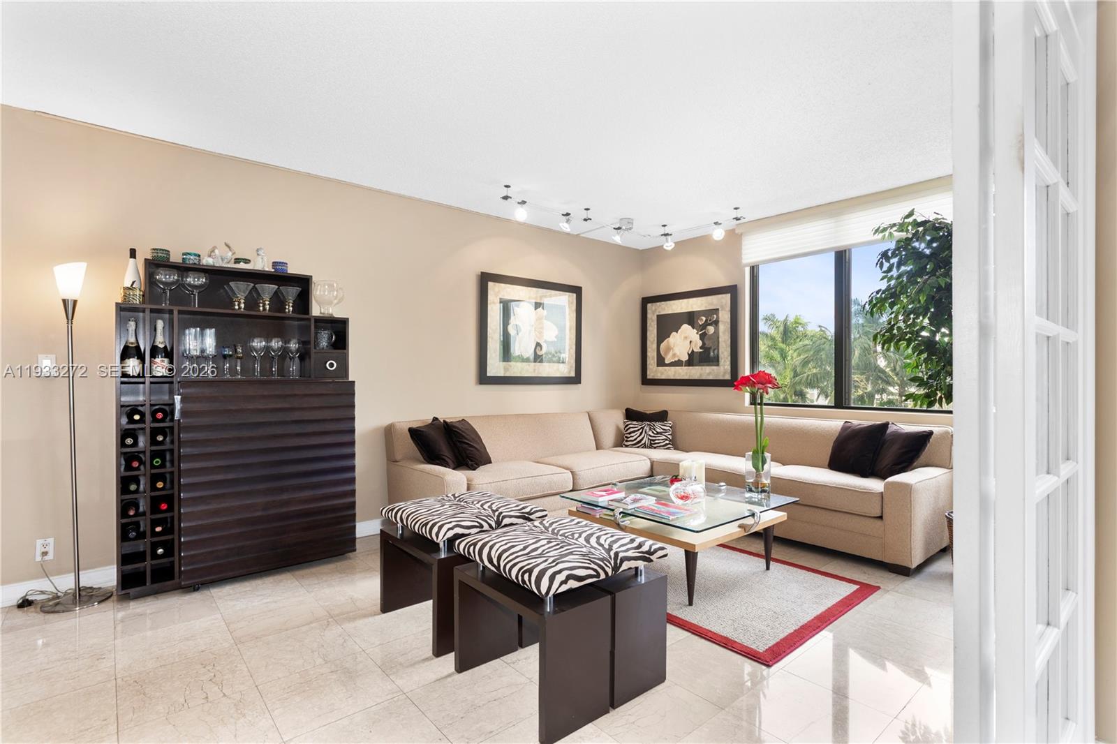 1581 Brickell Ave #107, Miami FL 33129