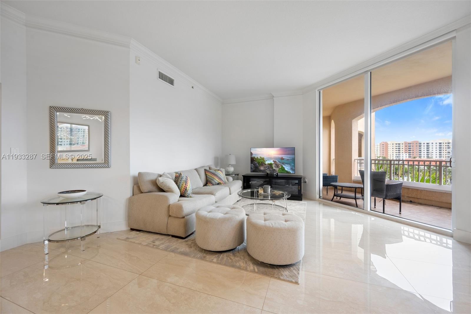3001 NE 185th St #613, Aventura FL 33180