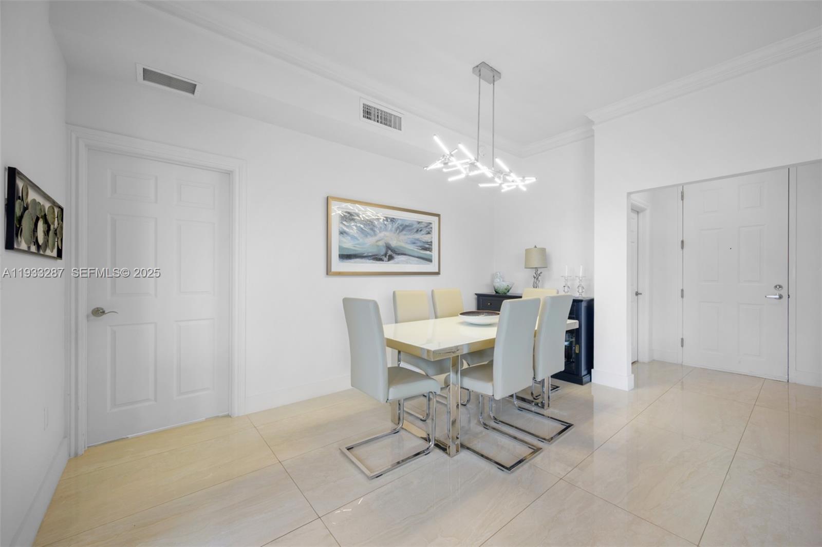 3001 NE 185th St #613, Aventura FL 33180