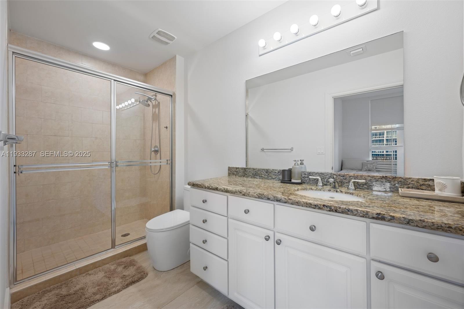 3001 NE 185th St #613, Aventura FL 33180