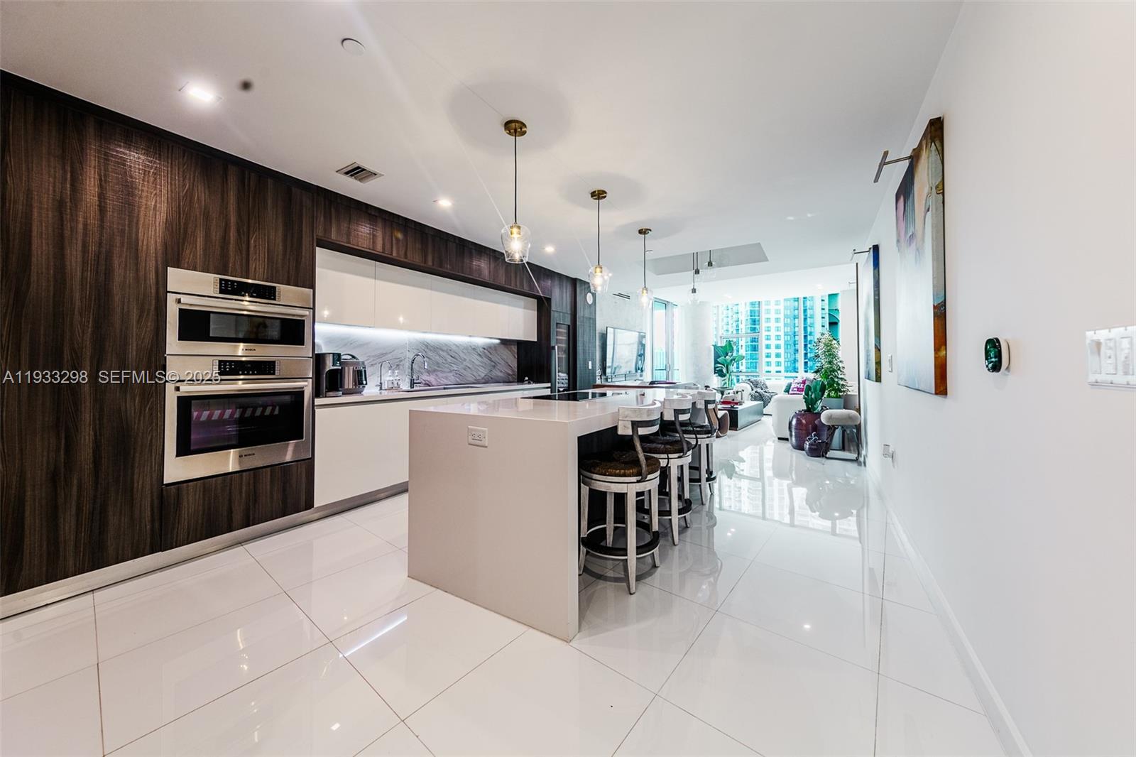 851 NE 1st Ave #2111, Miami FL 33132