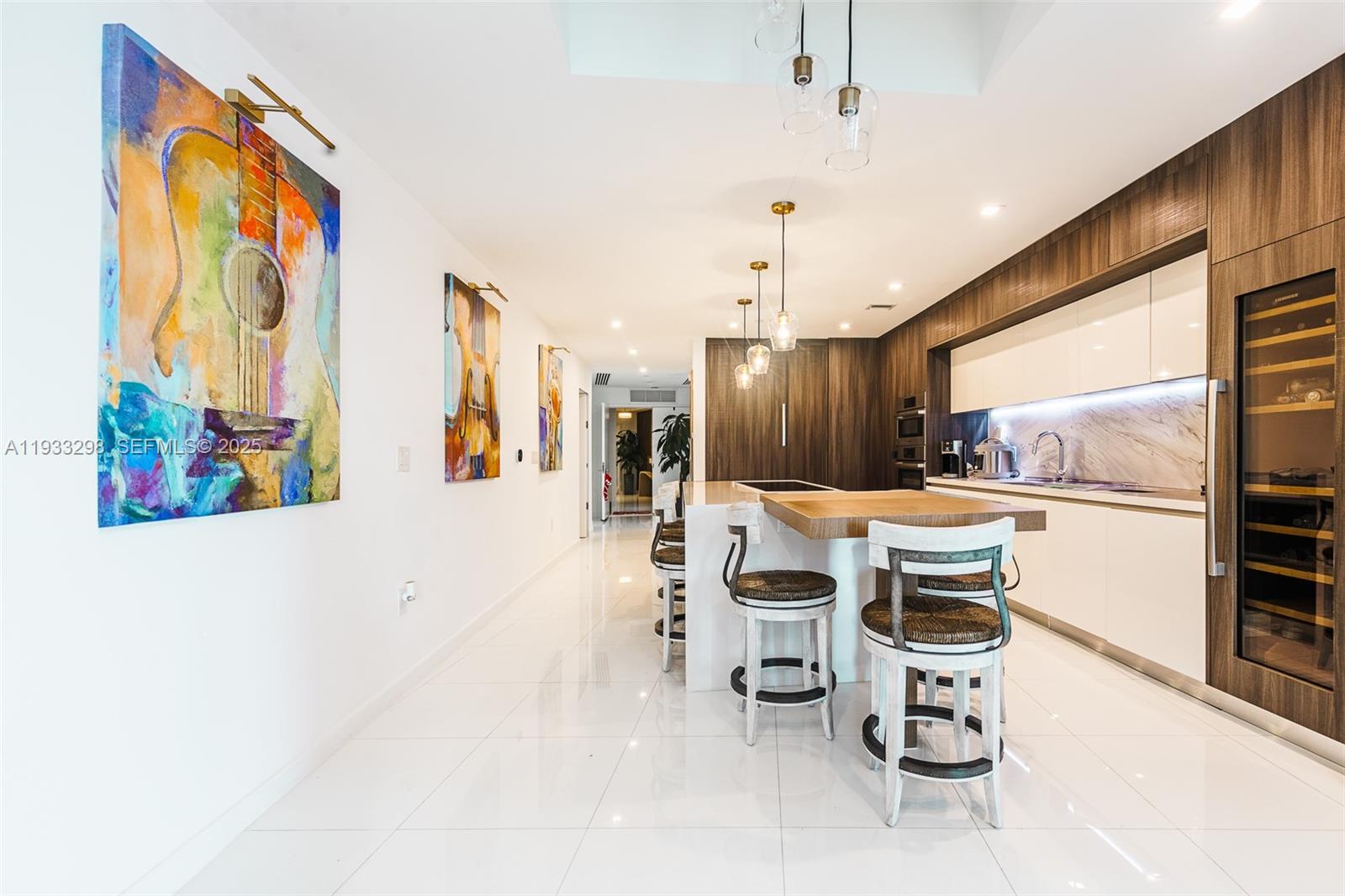 851 NE 1st Ave #2111, Miami FL 33132