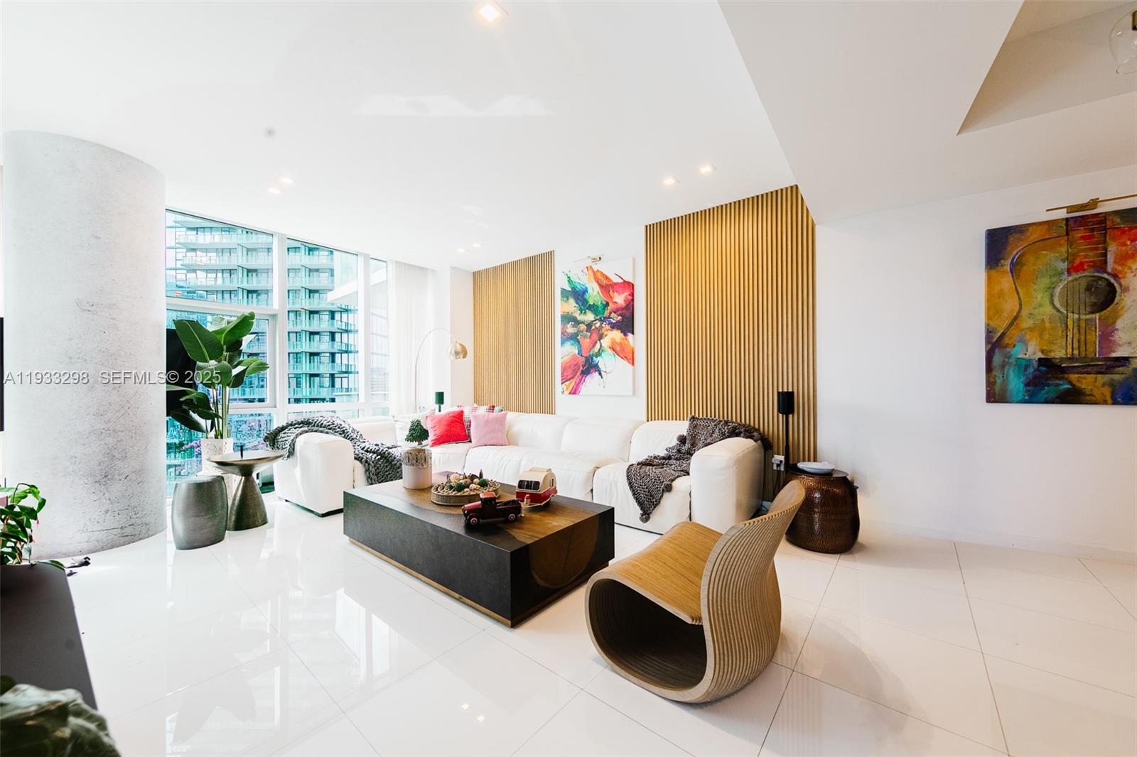 851 NE 1st Ave #2111, Miami FL 33132
