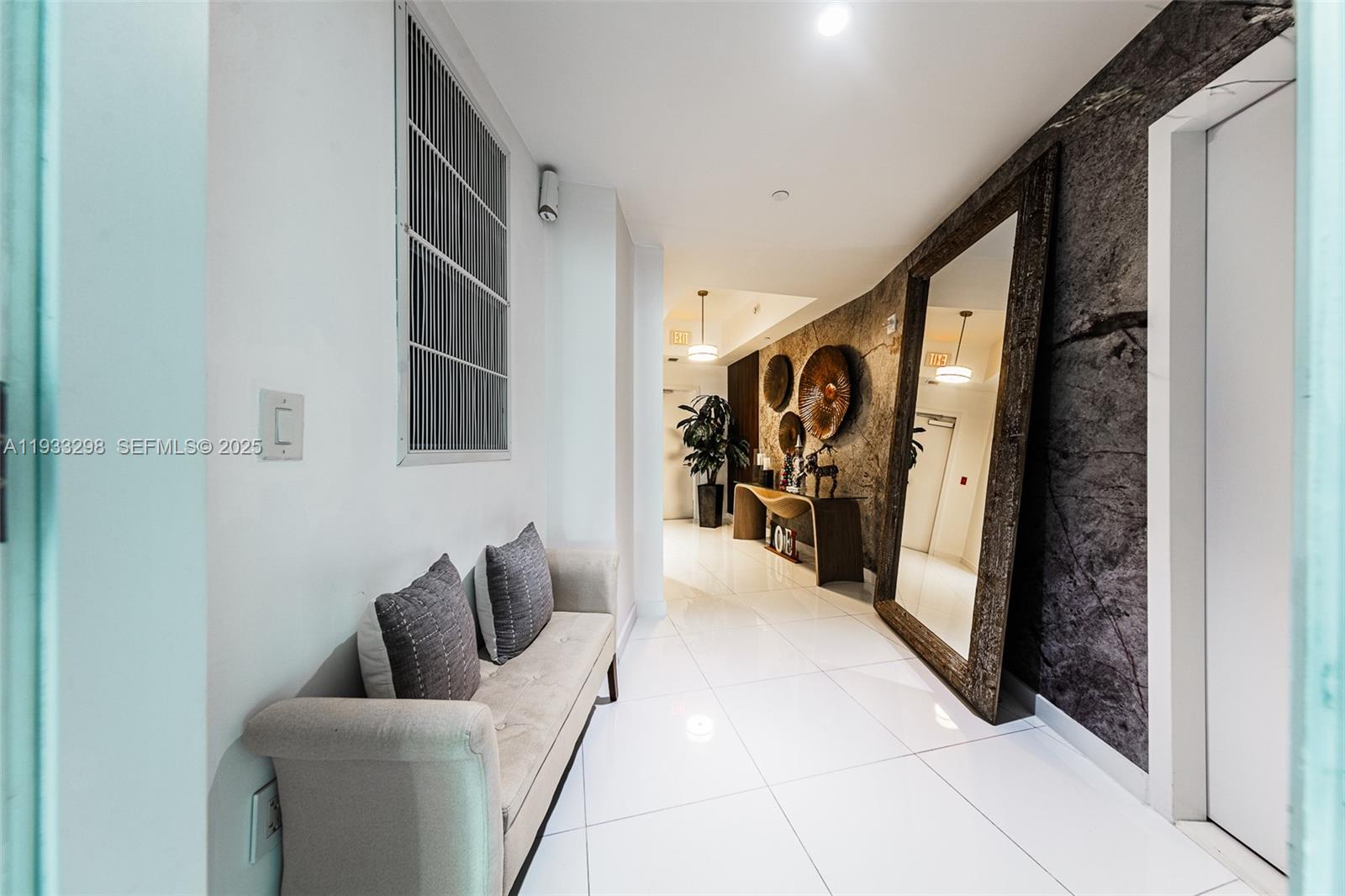 851 NE 1st Ave #2111, Miami FL 33132