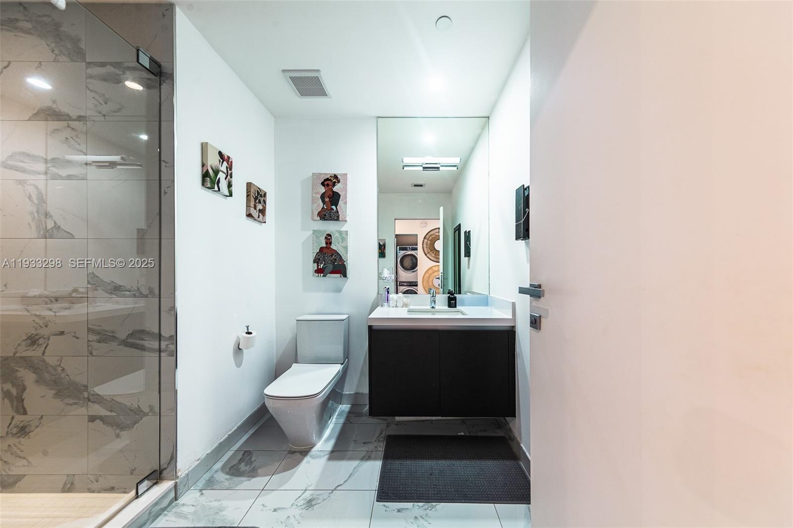851 NE 1st Ave #2111, Miami FL 33132