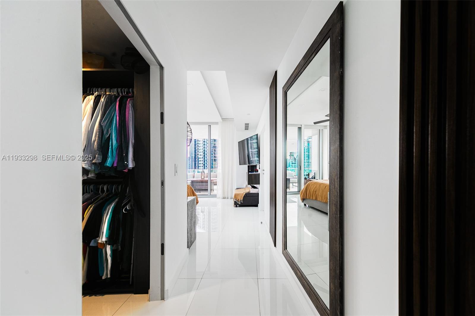 851 NE 1st Ave #2111, Miami FL 33132