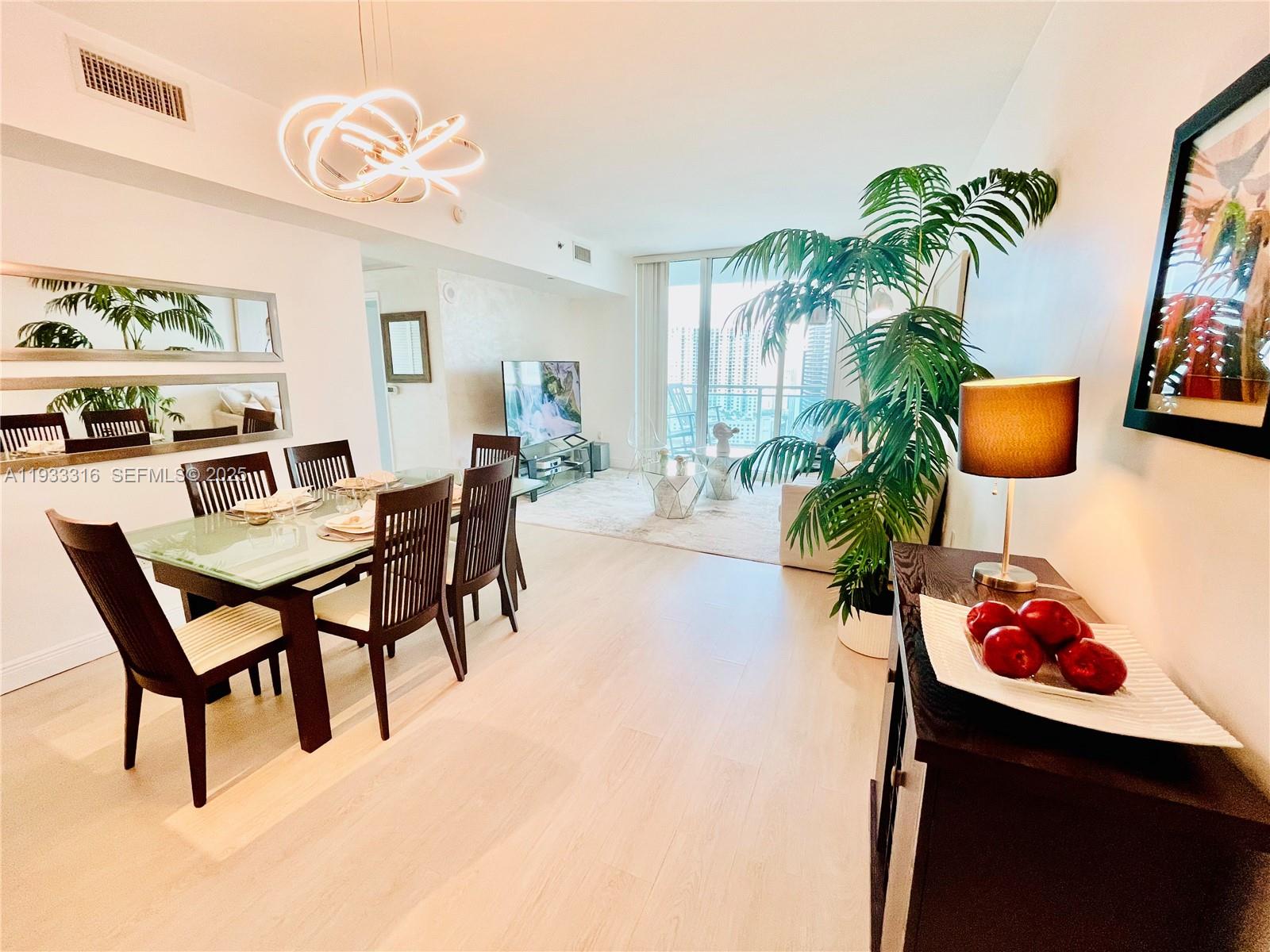 950 Brickell Bay Dr #2601, Miami FL 33131
