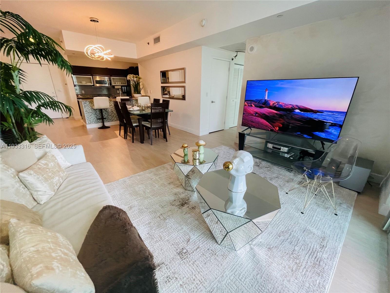 950 Brickell Bay Dr #2601, Miami FL 33131