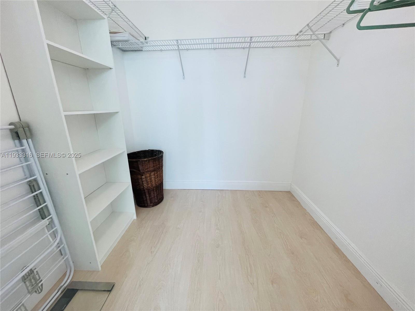 950 Brickell Bay Dr #2601, Miami FL 33131