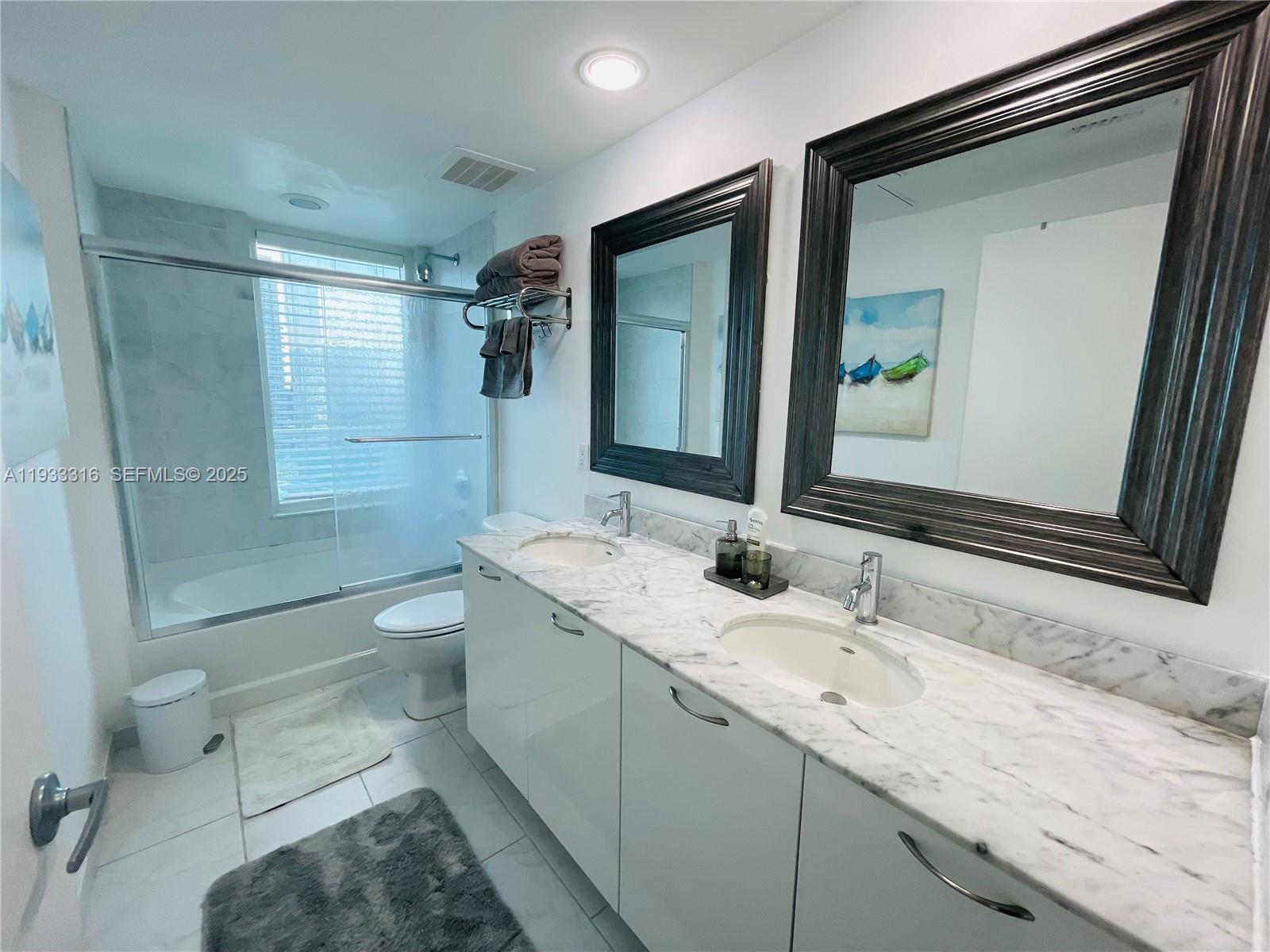 950 Brickell Bay Dr #2601, Miami FL 33131