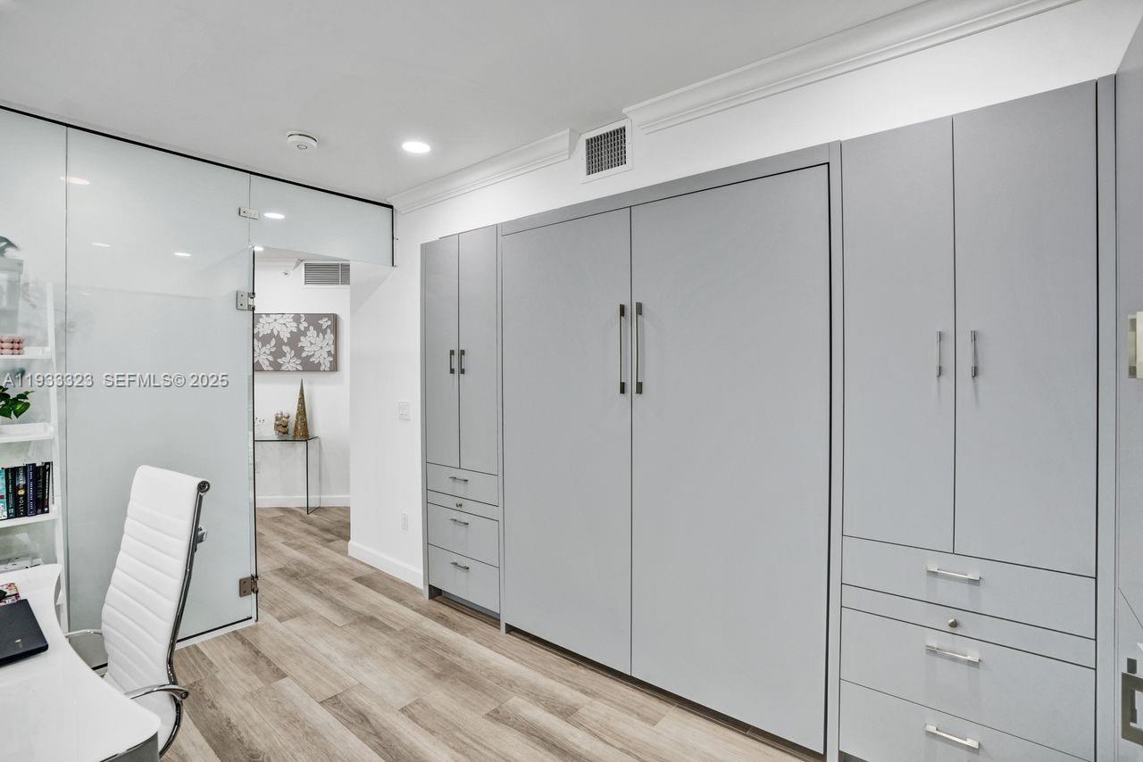1 Century Ln #510, Miami Beach FL 33139